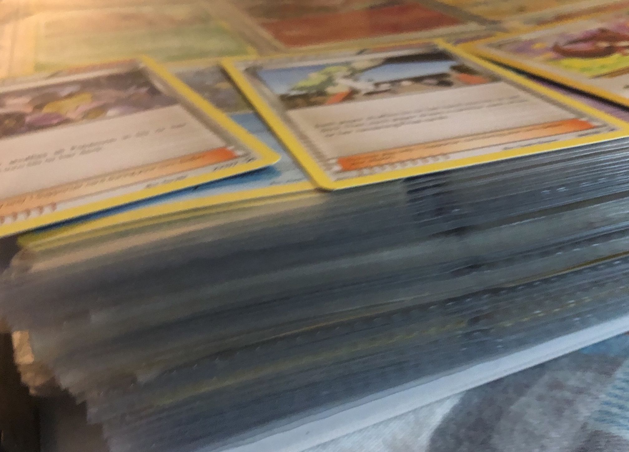 Pokemon Lot 1000ish Cards(+tins And other Addon Accessories And Containers)