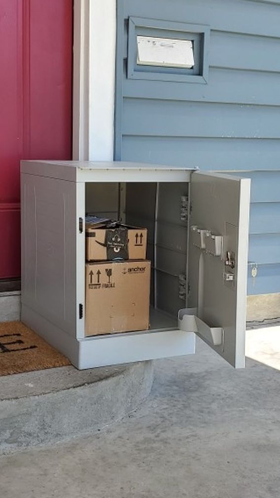 Personal Storage Lockers