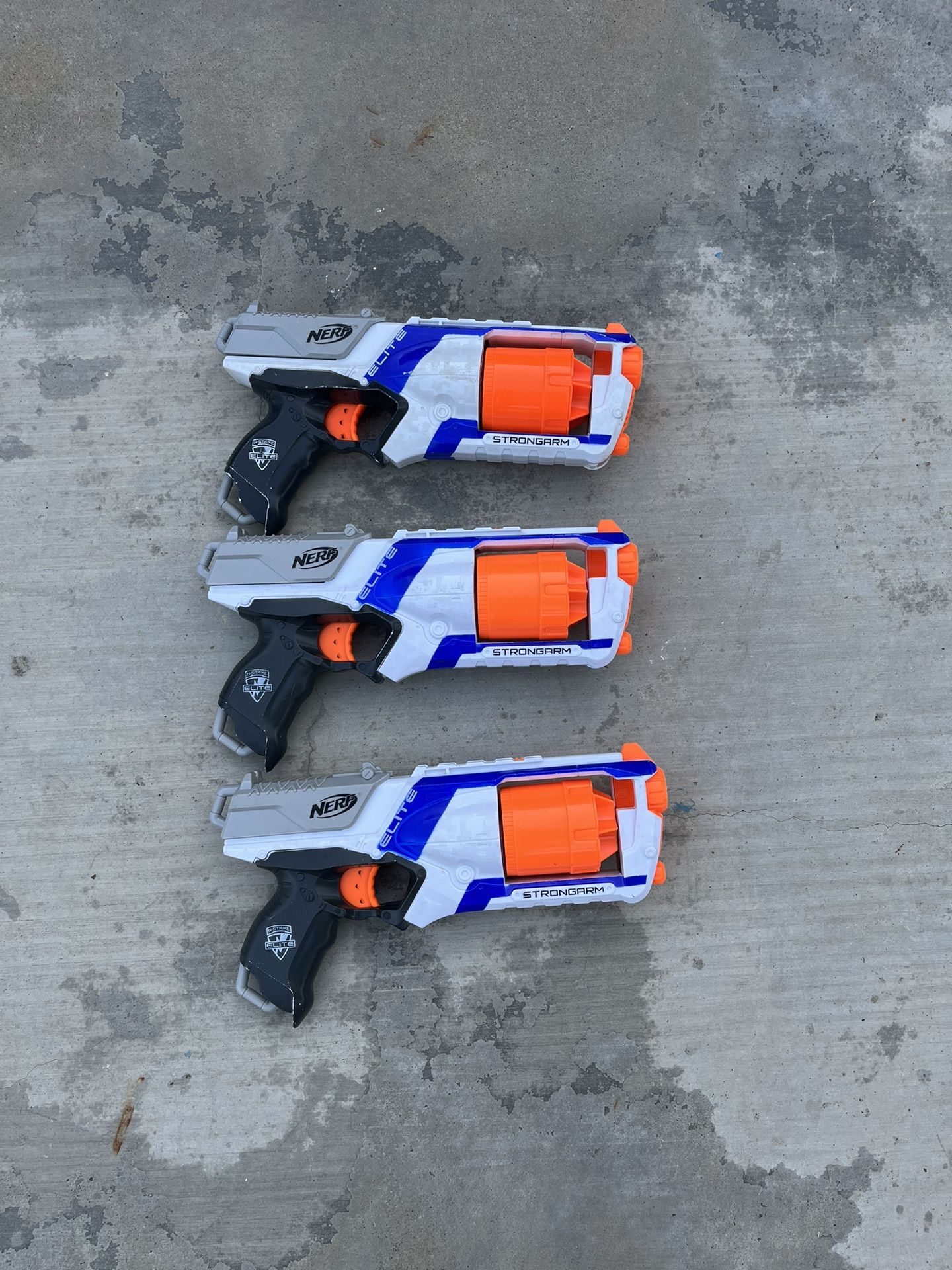 NERF N-Strike Elite Strongarm