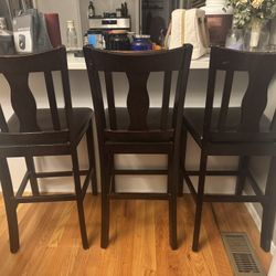 4 Barstool Chairs 