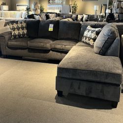Grey 2PC Sectional
