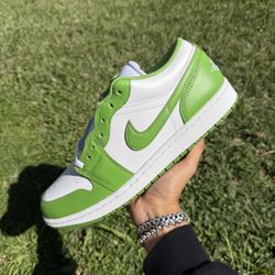 Jordan 1 Low “Chlorophyll” Size 11 Men