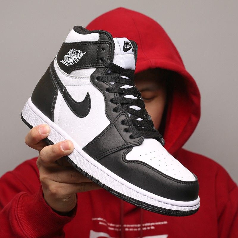 Nike Air Jordan 1 High sneakers