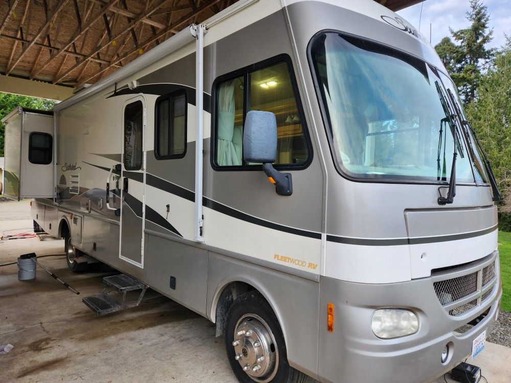 2003 Fleetwood Southwind