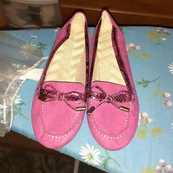 Pink brand new dressy shoes size 7