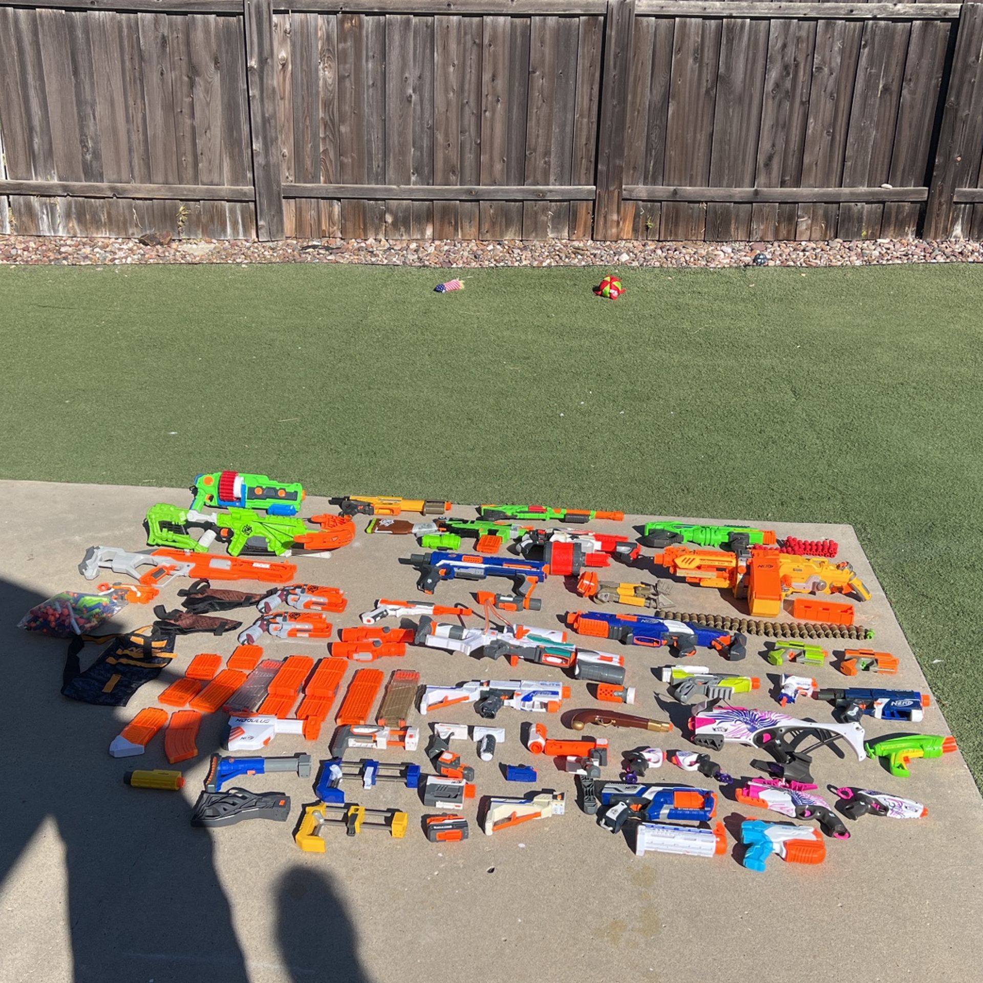 PREOWNED NERF GUNS, AMMO, GEAR, HOLSTERS