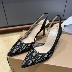 Women's Dior Summer Shoes (with shoe box)