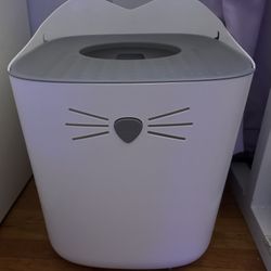 Cat litter box