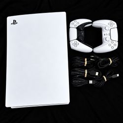 PS5 Slim Disc + 2 Controllers
