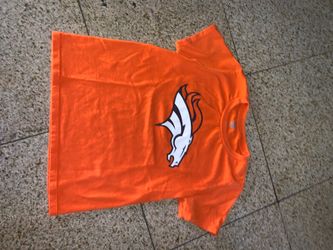 Broncos tee size 4t