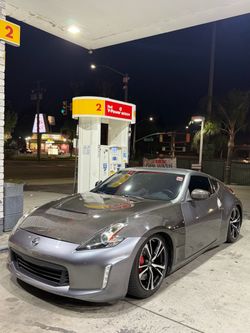 370z Carbon fiber hood