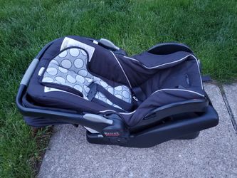 Britax Infant Baby Car Seat with Base