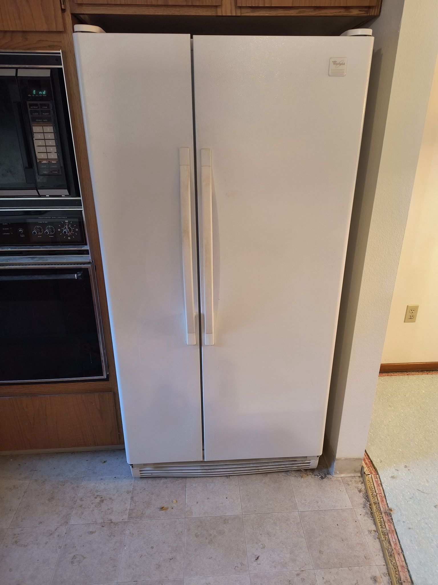 REFRIGERATOR