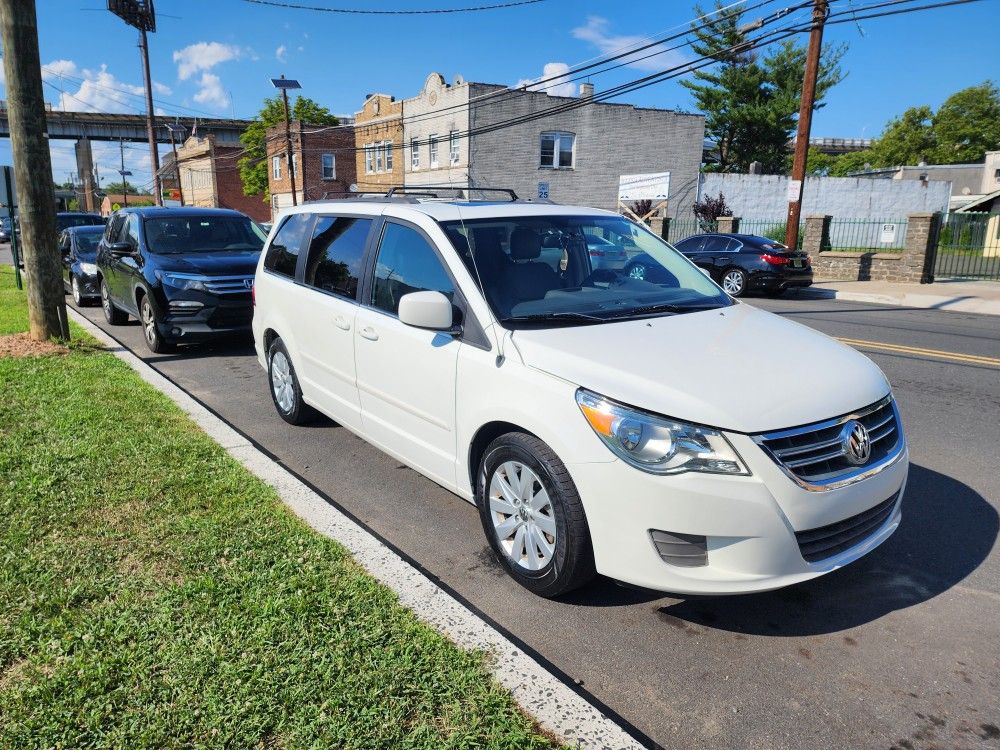 2012 Volkswagen Routan