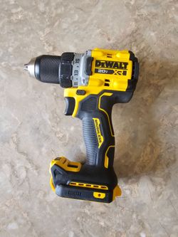 Dewalt 20v max XR drill driver  DCD800 1/2"
