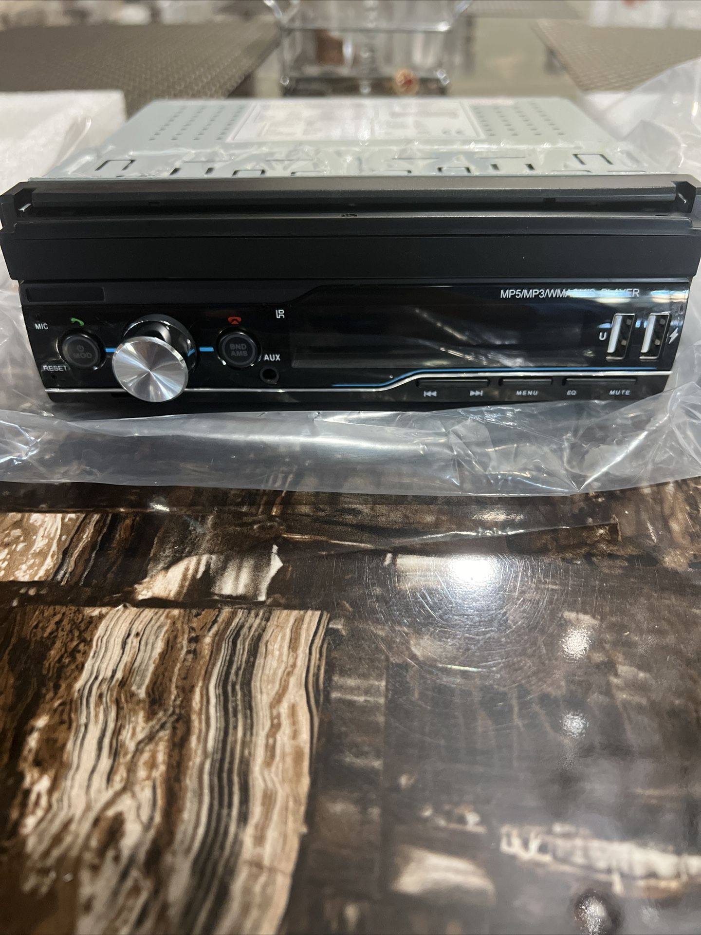 Retractable Screen Car Stereo Radio MP5 Bluetooth CarPlay With Backup Camera