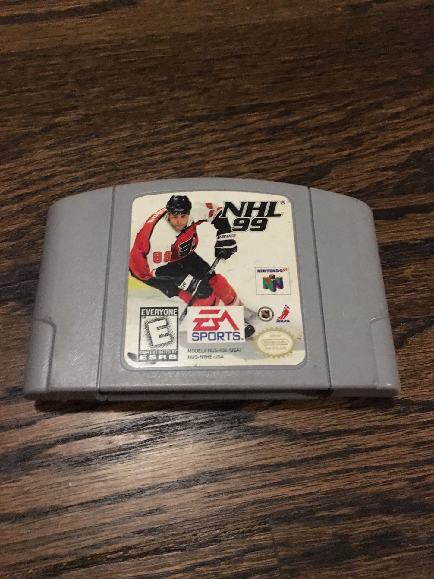 N64 NHL ‘99 Game