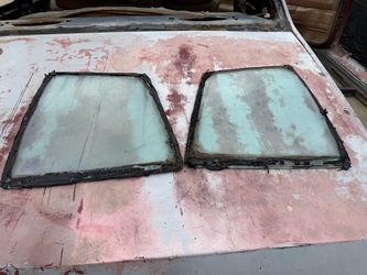 1978-80 Monte Carlo quarter windows
