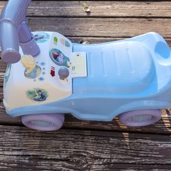 Frozen 2 ride on foot to floor activity vehicle