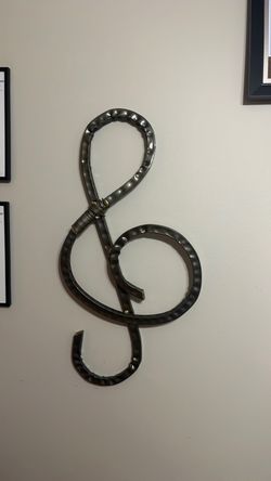 24 inch metal treble cleft