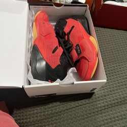 Jordan Zion 2 Men’s Basketball Shoe New