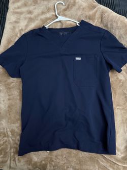 Figs scrub top