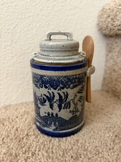 Vintage ceramic home sweet Japanese country style condiment and sugar jar with wooden spoon 3”W 5.5”H