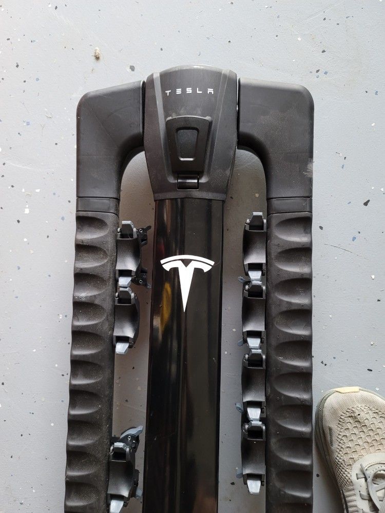 Tesla Hitch Bike Rack
