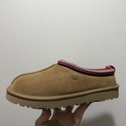 UGG Tasman Slippers Chestnut • Women’s 9 • NEW • $85