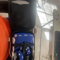 Meta Quest 2 With Battery Pack And Travel Bag