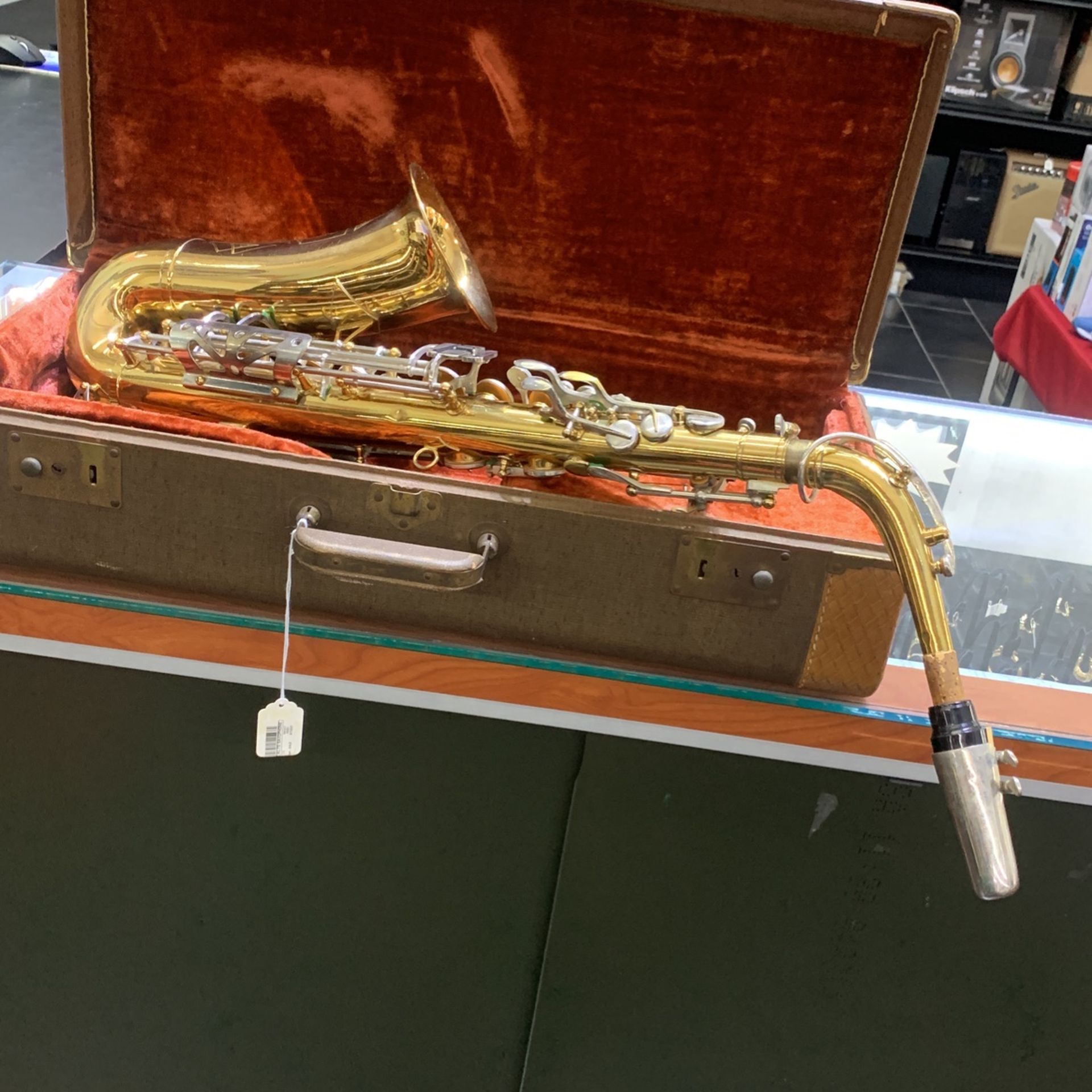 Revere Alto Saxophone In Hard Case, Accessories 