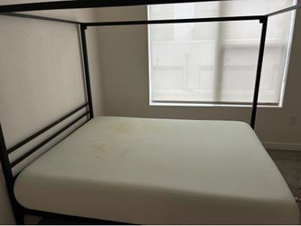 Queen bed set
