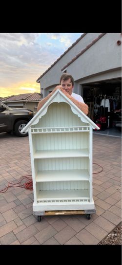 Custom bookshelf -dollhouse a frame