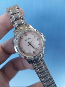 Ladies Bulova watch ⌚️😍