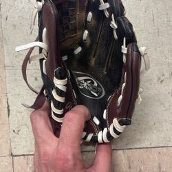 Rawlings 9 Inch Left Handed Baseball Glove