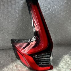 2023-2024-2025 HONDA CR-V CRV LED TAIL LIGHT DRIVER LEFT SIDE OEM