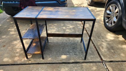 Nice desk 39x18x29”