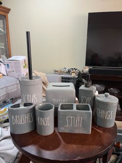 Rae Dunn bathroom set 7 pieces NWT