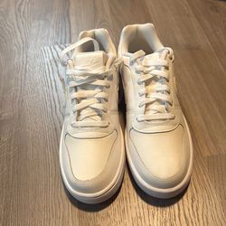 Nike Low Top Sneakers – White – New