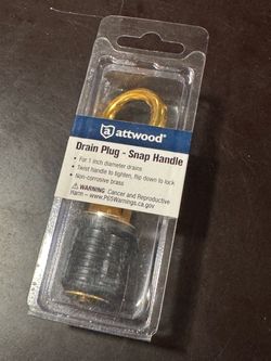 Attwood 7524A7 Snap Handle Drain Plug is used to securely plug and seal 1-inch diameter drain holes on boats and marine water systems    Fe9)