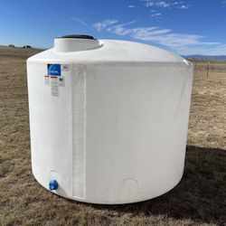 Water Tank 1,500 Gallon