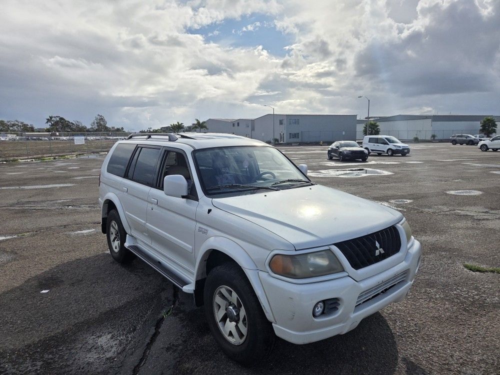 2003 Mitsubishi Montero Sport