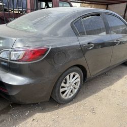 2011 Mazda 3 For Parts