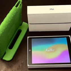 📱 Apple iPad 8th Gen, 10.2 inch, Wi-Fi, 32 GB, Space Gray + Case, Stand (new)