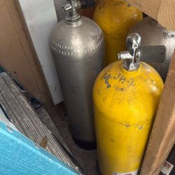 Dive Tanks 