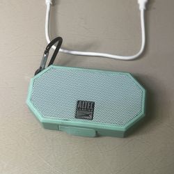 Altec Lansing Mini H20 Bluetooth Speaker.great shape and sounds good from a small speaker. Located below  31705 Wesley Chapel blvd Fl 33543 Storage Ma