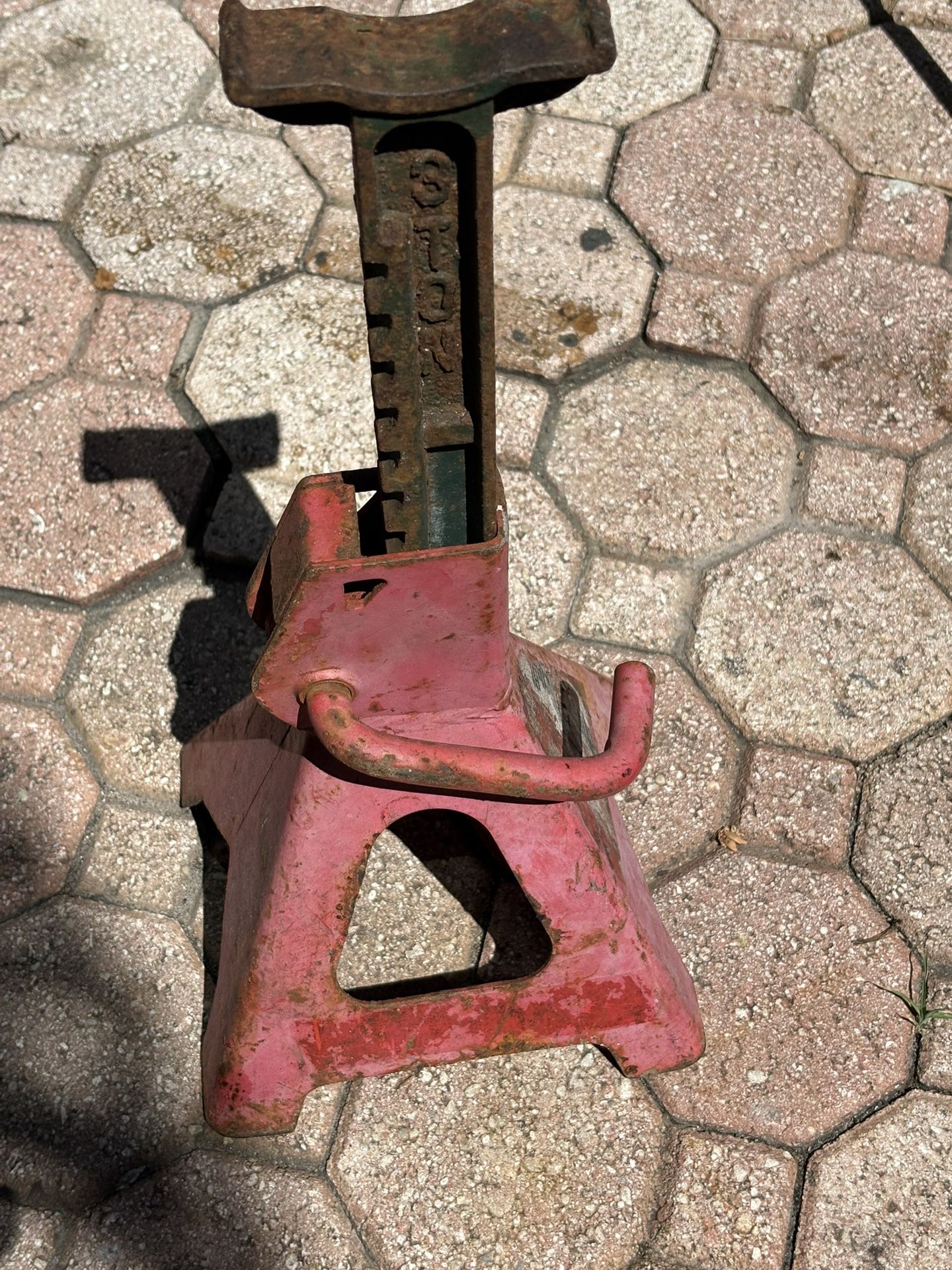 3 Ton Jack Stand( Husky)
