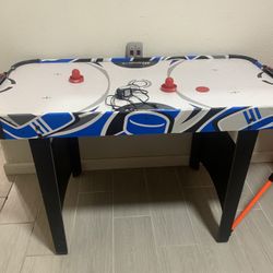 Air Hockey Table