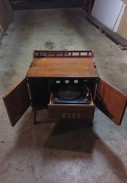 Bradford Antique Record Player 1963
