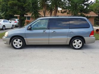 2005 ford freestyle minivan